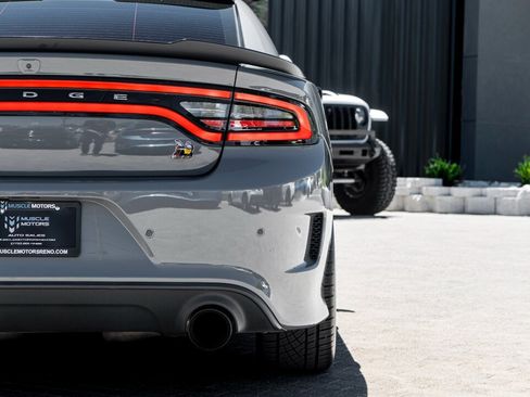 Used 2018 Dodge Charger R/T Scat Pack RWD image 16