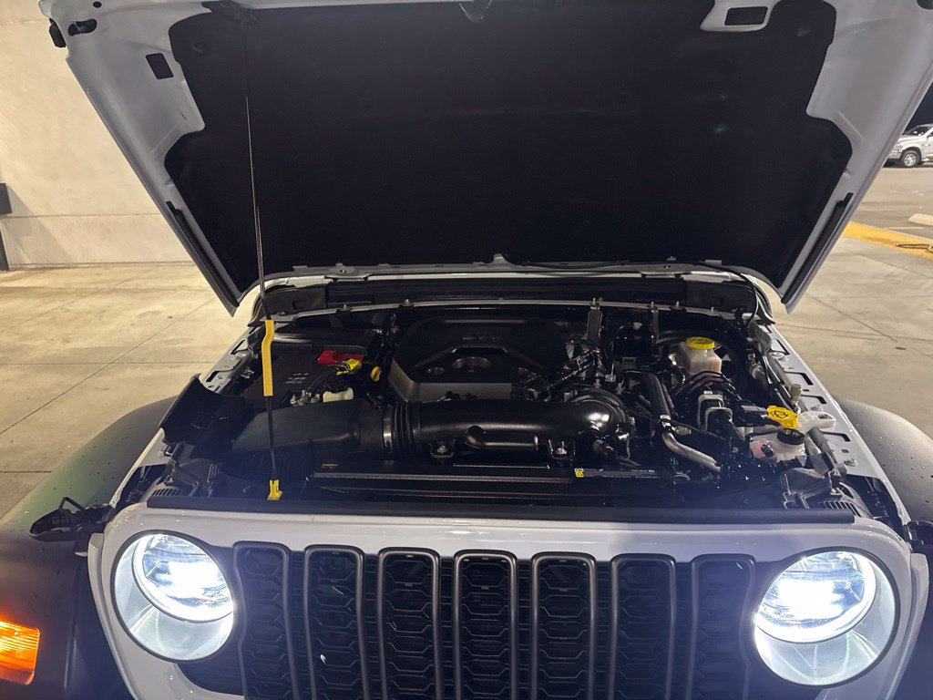 Used 2026 Jeep Wrangler Unlimited Sport AWD/4WD image 13