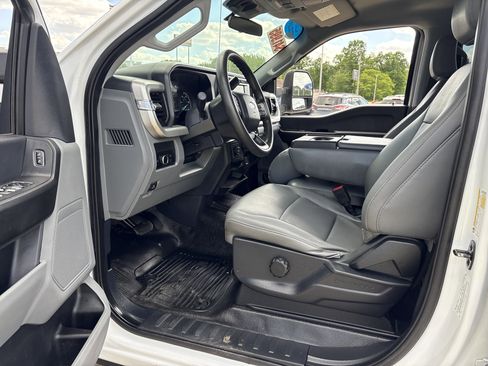 Used 2023 Ford F350 XL w/ 360-Degree Camera Package RWD image 10