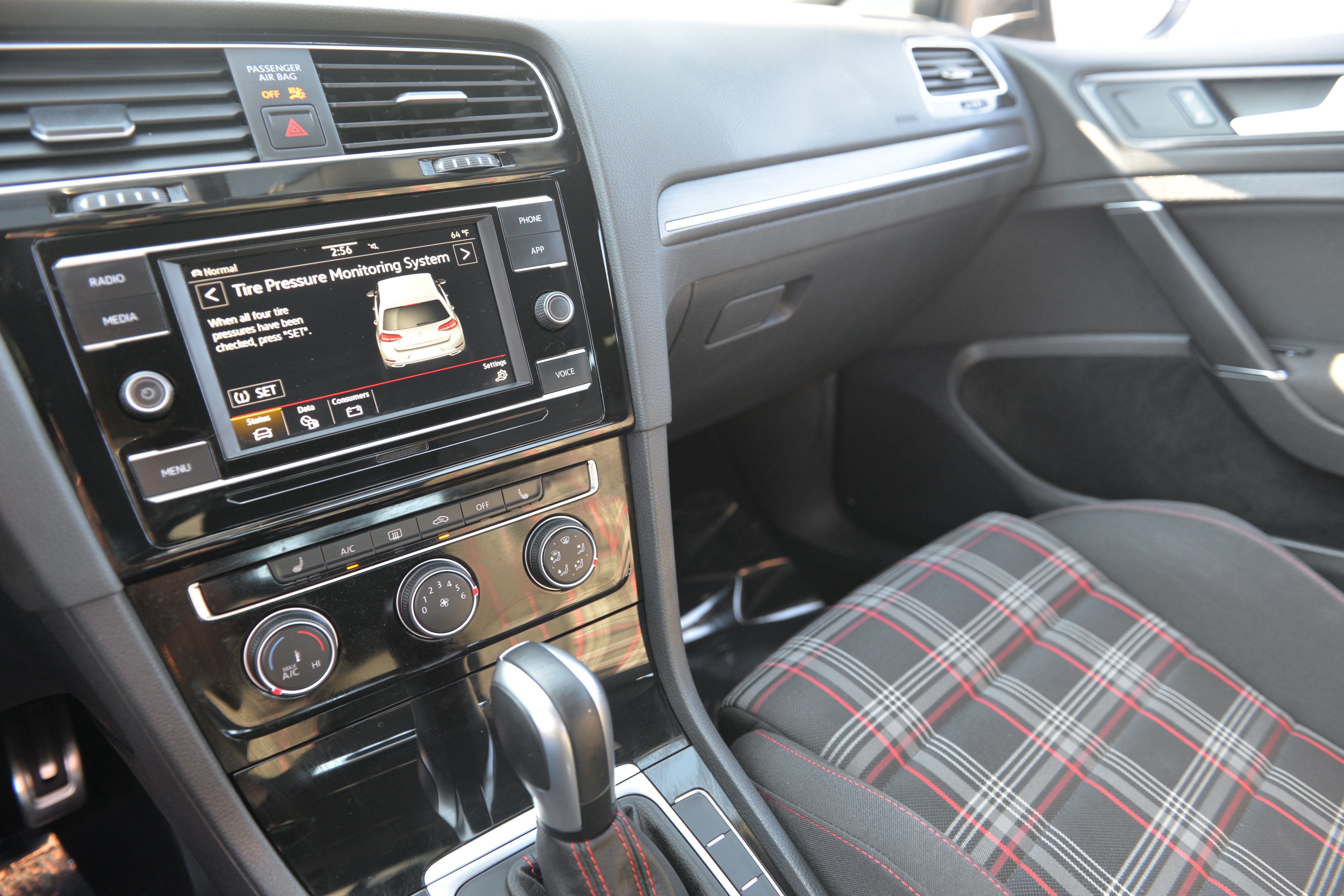 Used 2020 Volkswagen GTI S FWD image 25