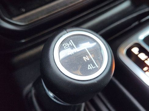 Used 2021 Jeep Wrangler Unlimited Sahara image 22