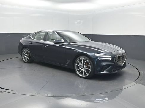 Used 2025 Genesis G70 2.5T AWD/4WD image 33
