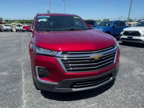 Certified 2023 Chevrolet Traverse LT w/ LT Premium Package AWD/4WD image 6