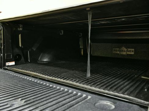 Used 2016 RAM 1500 Express RWD image 21