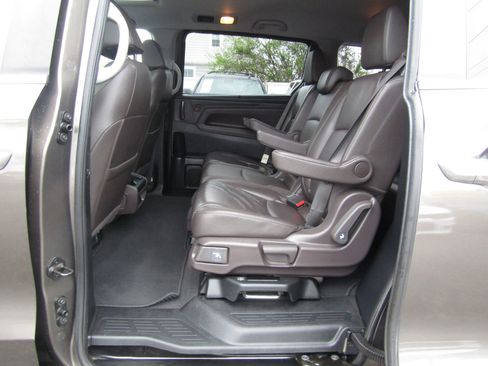 Used 2019 Honda Odyssey EX-L image 17