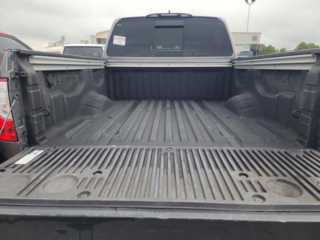 Used 2024 Nissan Titan SV RWD image 15
