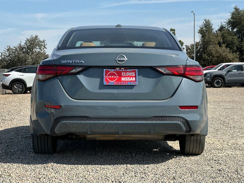 Used 2025 Nissan Sentra SV w/ SV Premium Package FWD image 8