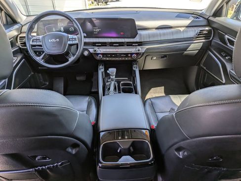Certified 2024 Kia Telluride EX w/ EX Captain's Chair Package FWD image 15