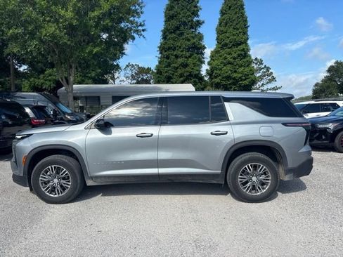 Used 2024 Chevrolet Traverse LS w/ LPO, Floor Liner Package FWD image 8