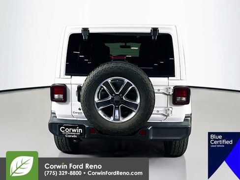 Used 2019 Jeep Wrangler Unlimited Sahara AWD/4WD image 9