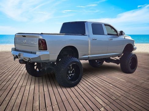 Used 2014 RAM 2500 Tradesman w/ Chrome Appearance Group AWD/4WD image 4