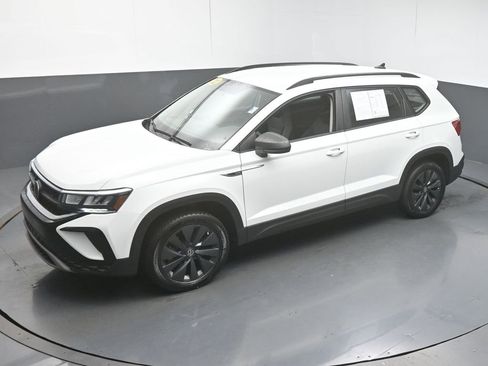 Used 2022 Volkswagen Taos S image 45