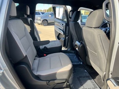 Certified 2025 Chevrolet Traverse LT image 15