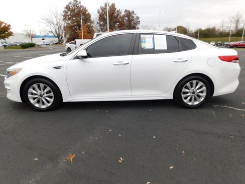 Used 2018 Kia Optima LX w/ 17" Alloy Wheels Package image 8