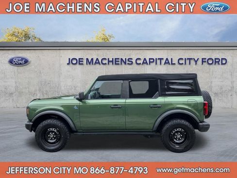 Certified 2023 Ford Bronco Black Diamond image 4