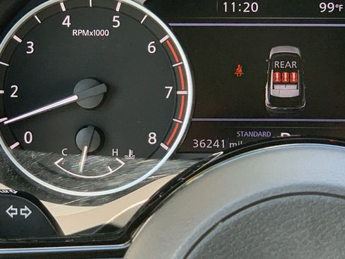 Used 2023 Nissan Rogue SL w/ SL Premium Package FWD image 11