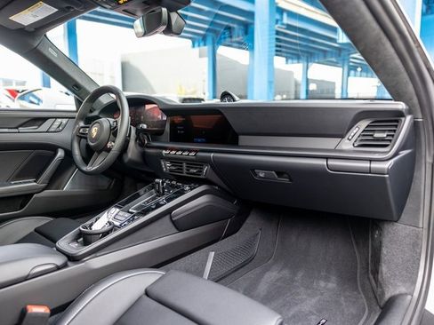 Used 2025 Porsche 911 Carrera 4 GTS image 32