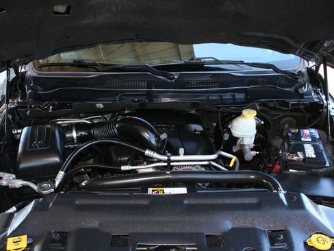 Used 2017 RAM 1500 Laramie AWD/4WD image 11