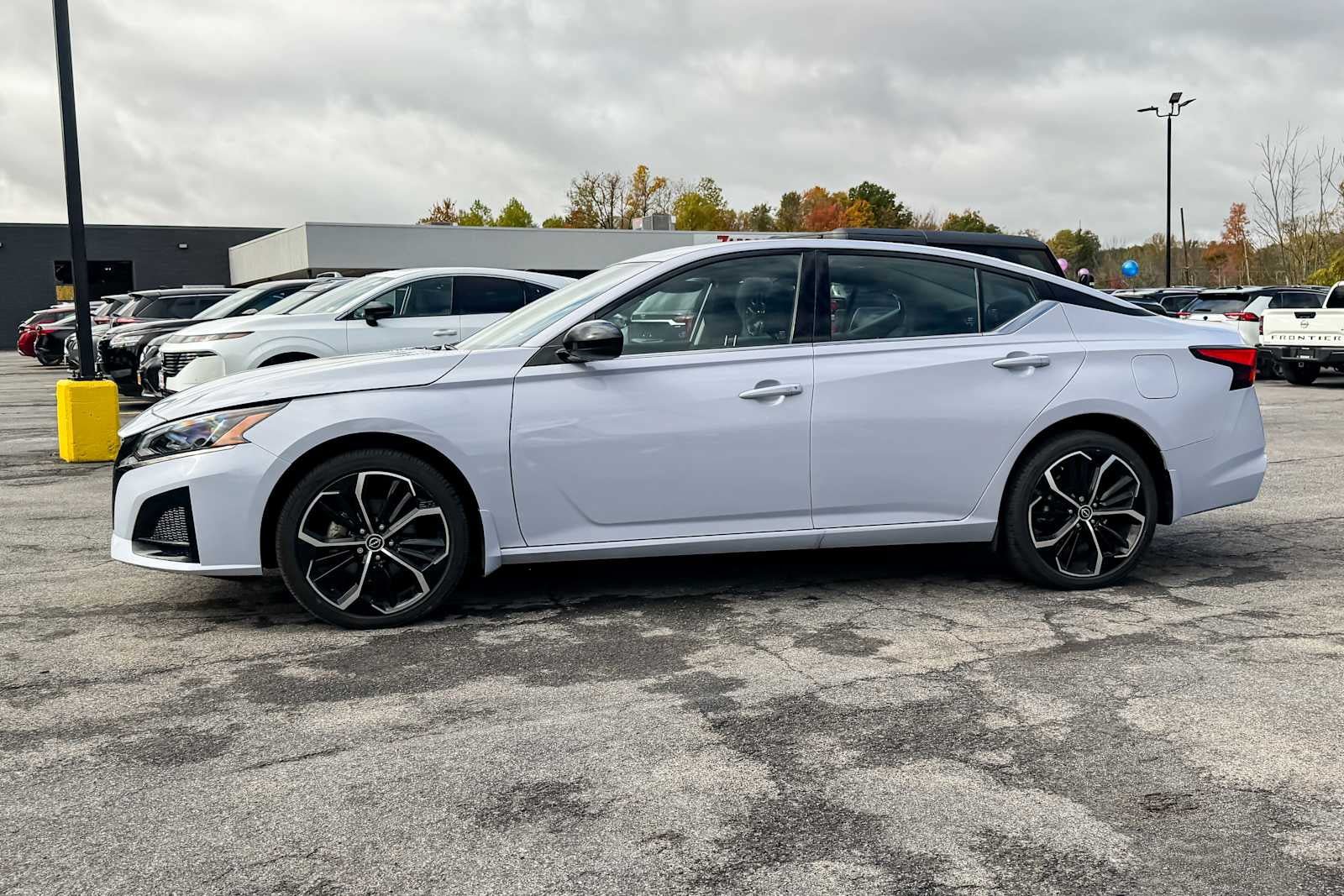Certified 2025 Nissan Altima 2.5 SR w/ SR Premium Package AWD/4WD image 6