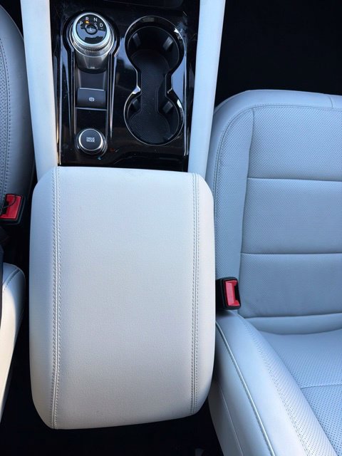 Used 2026 Ford Explorer Platinum w/ LUX Leather Package AWD/4WD image 29