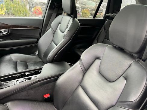 Used 2019 Volvo XC90 T6 Momentum w/ Advanced Package AWD/4WD image 15
