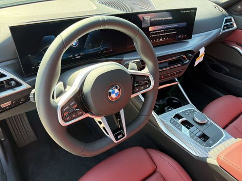 Used 2026 BMW 330i Sedan w/ M Sport Package RWD image 25