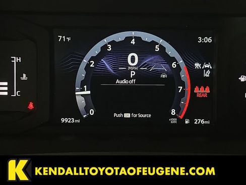 Certified 2025 Toyota Tacoma SR5 AWD/4WD image 17
