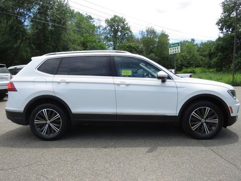 Used 2019 Volkswagen Tiguan SEL AWD/4WD image 4