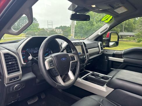 Used 2020 Ford F250 Lariat w/ Lariat Ultimate Package AWD/4WD image 17