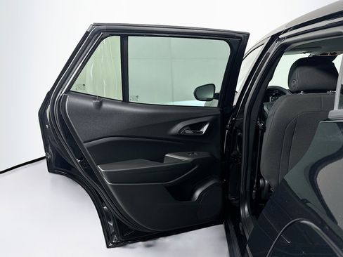 Used 2024 Chevrolet Trax LS w/ LS Convenience Package image 25