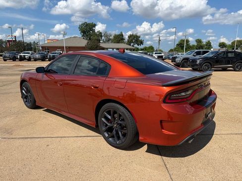 Used 2022 Dodge Charger GT w/ Blacktop Package RWD image 3