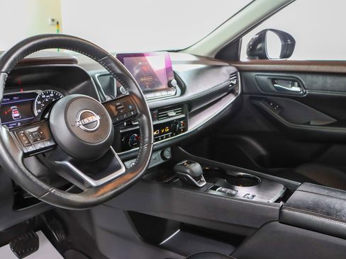 Used 2023 Nissan Rogue SV w/ SV Premium B Package FWD image 22