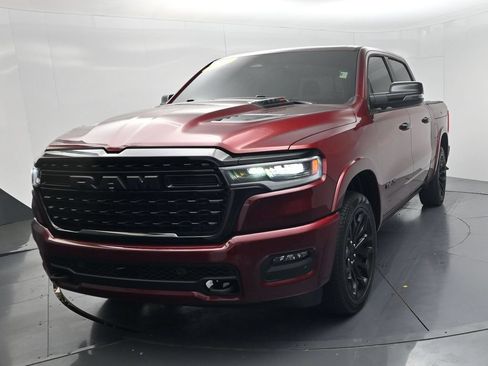 Used 2025 RAM 1500 Limited AWD/4WD image 3