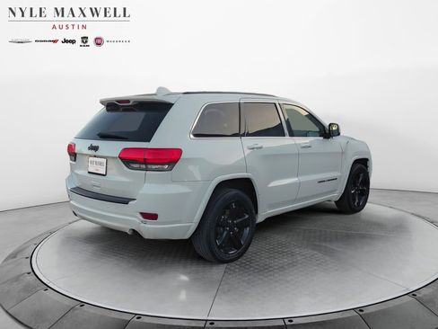 Used 2015 Jeep Grand Cherokee Altitude image 14