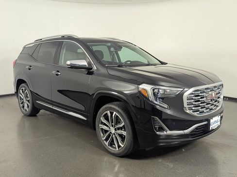 Used 2020 GMC Terrain Denali image 2