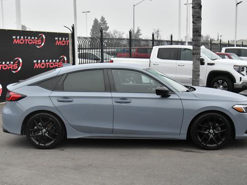 Used 2022 Honda Civic Sport image 9
