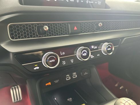 Used 2025 Honda Civic Type R image 19