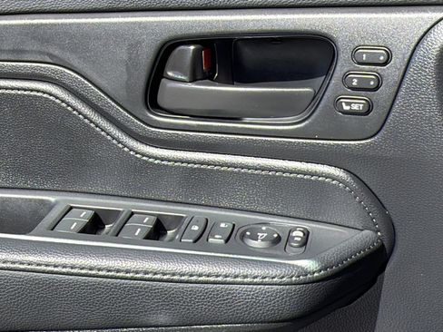Used 2025 Honda Odyssey EX-L image 22