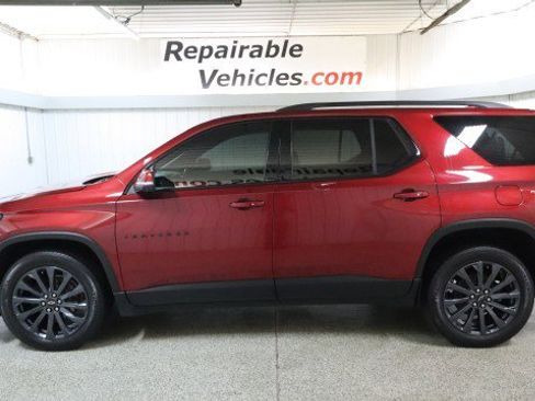Used 2022 Chevrolet Traverse RS w/ LPO, Floor Liner Package AWD/4WD image 1