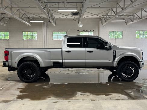 Used 2024 Ford F450 Platinum w/ Camper Package AWD/4WD image 8