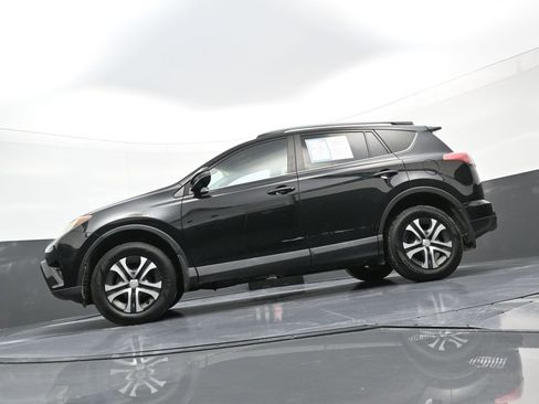 Used 2017 Toyota RAV4 LE image 23