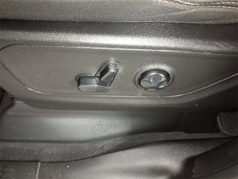 Used 2019 RAM 1500 Big Horn image 15