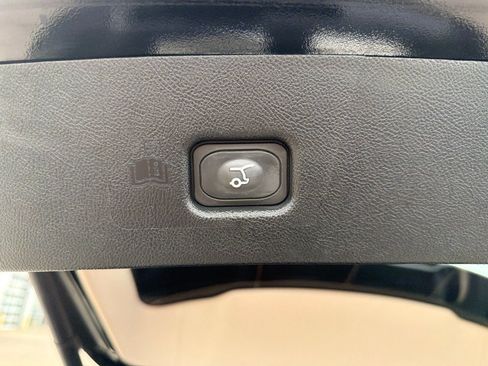 Used 2022 Lincoln Nautilus Reserve w/ Equipment Group 202A AWD/4WD image 19