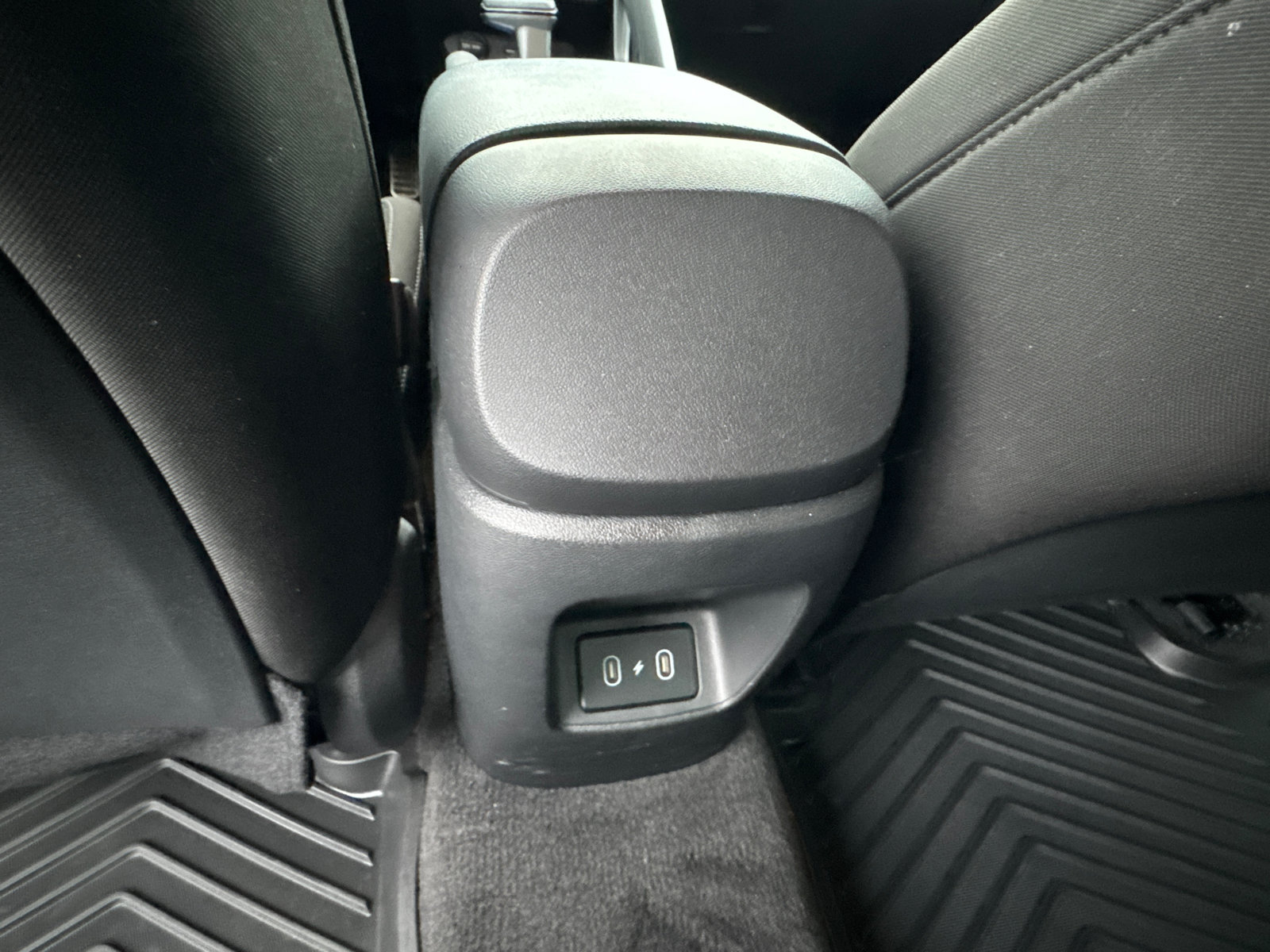Used 2025 Hyundai Elantra Sport FWD image 23
