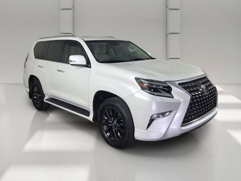 Used 2023 Lexus GX 460 Premium w/ Premium Package AWD/4WD image 2