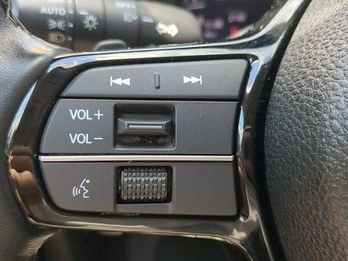 Certified 2024 Honda Civic Touring image 24