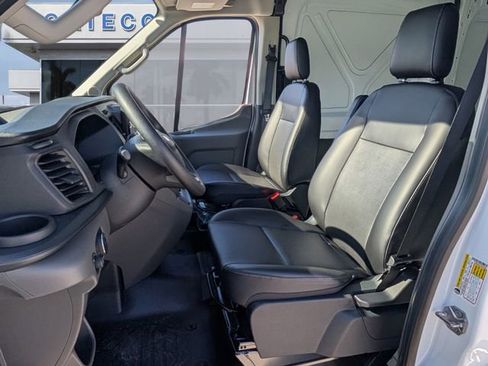 New 2026 Ford Transit 250 148 Medium Roof RWD image 4