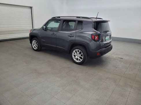 Used 2022 Jeep Renegade Latitude AWD/4WD image 3