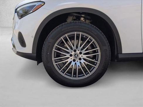 New 2026 Mercedes-Benz GLC 300 image 10