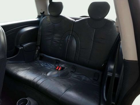 Used 2004 MINI Cooper Hardtop FWD image 14